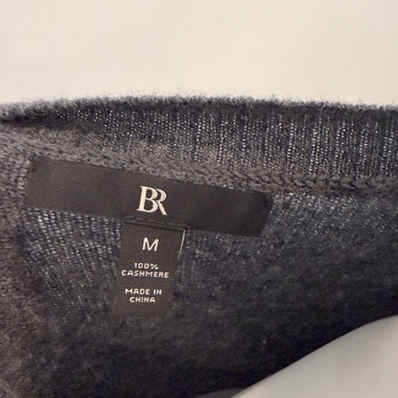 Banana Republic Cashmere Medium Men’s Charcoal Gray Sweater - Picture 8 of 9